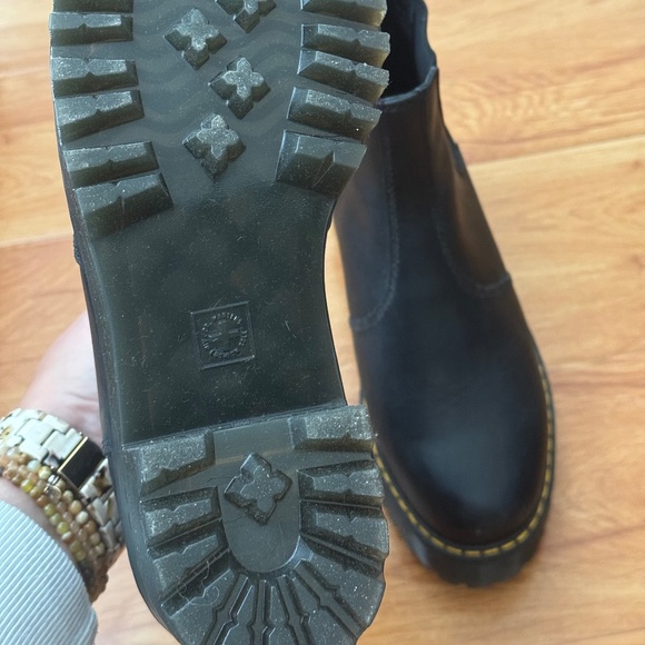 Dr. Martens Chelsea Boots - Picture 3 of 3
